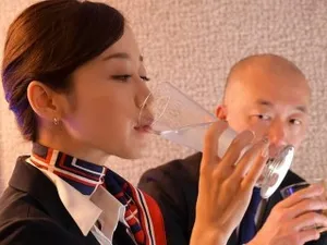 Bú lấy bú để em sò huyết hồng hào không lông