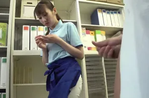 Sau khi ăn lẩu, tôi đã gặp được một người nổi tiếng ở Thượng Hải vào năm 2001~ Cô giáo mẫu giáo lụa đen giỏi nhất đang trong thời kỳ rụng trứng, cô ấy vui mừng đến mức hét lên...